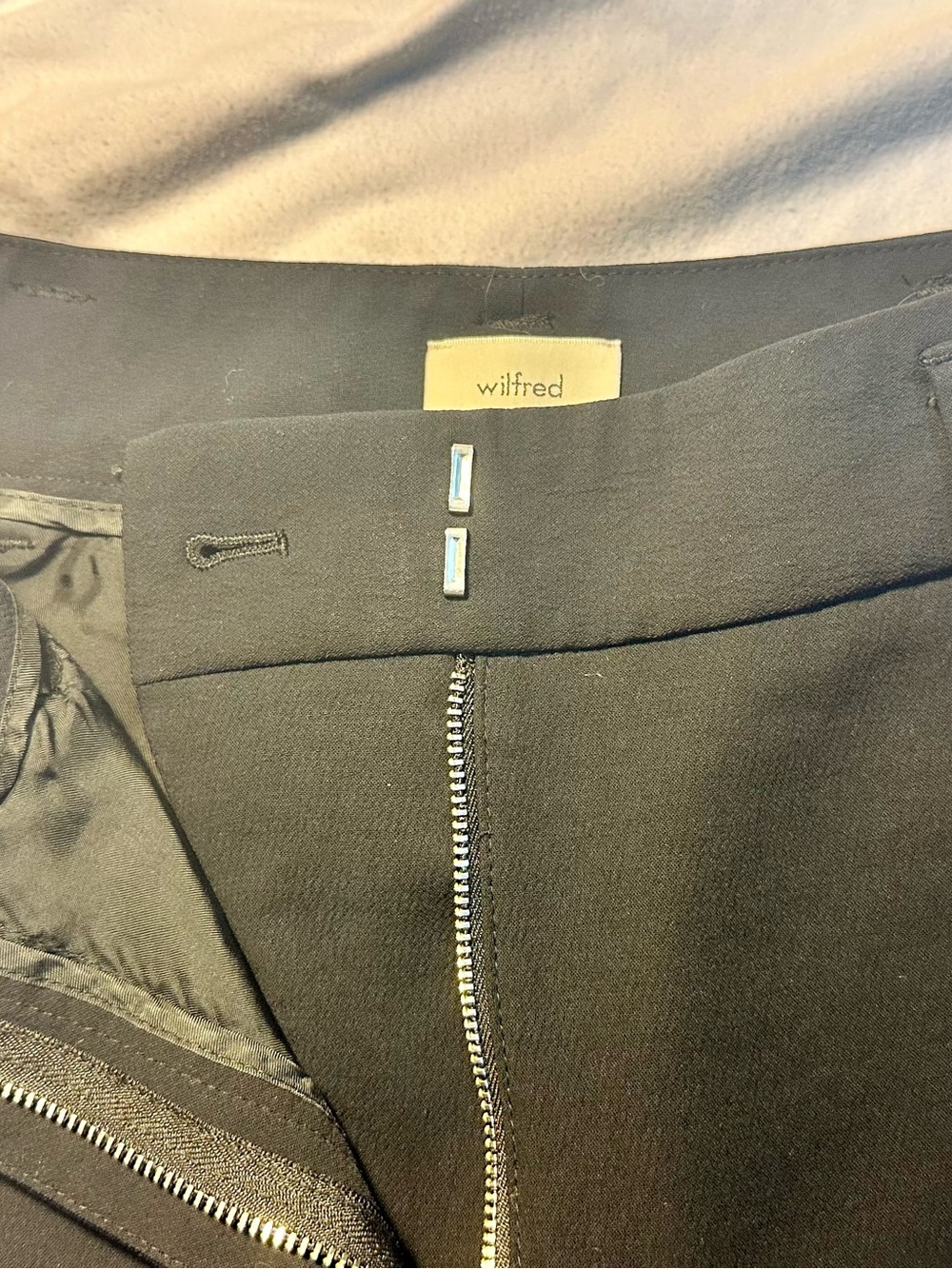 Aritzia Wilfred  Pant Black Crepette High Rise Straight Leg Trouser Size 2 XS